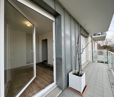 Location Appartement 2 pièces 43m² LA MADELEINE 59110 - Photo 4