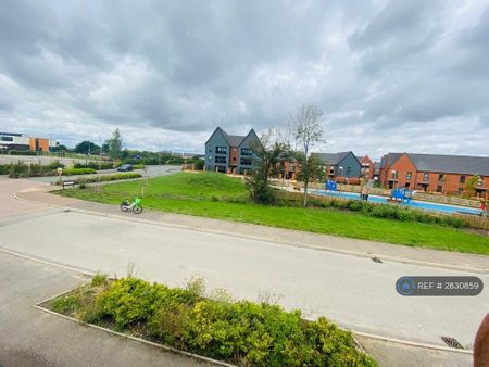 4 bedroom terraced house to rent - Photo 3