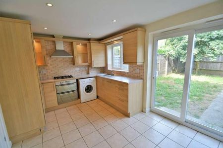 Redenhall Road, Harleston, IP20 - Photo 4