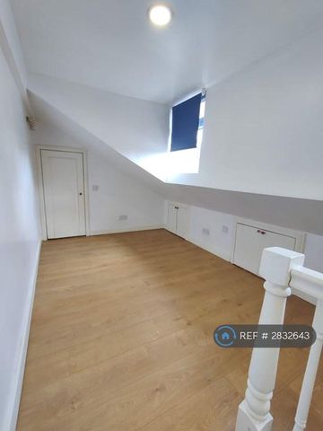 1 bedroom flat to rent - Photo 2