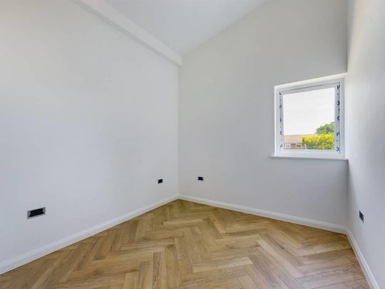 Faygate Lane, Faygate, Horsham - Photo 1