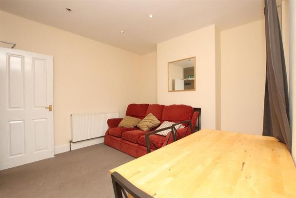 5 bedroom house to rent - Photo 1