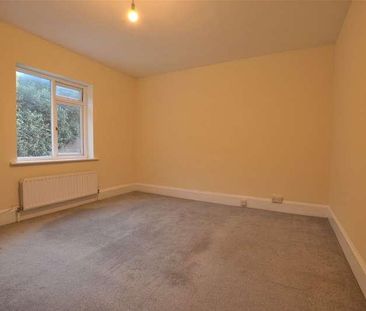 Grovehill Road, Redhill, Surrey, RH1 - Photo 2