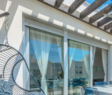 Luxury penthouse for rent in Estepona, Spain - Photo 5