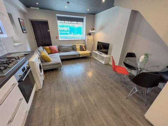 Cheapside, L2 - Photo 1