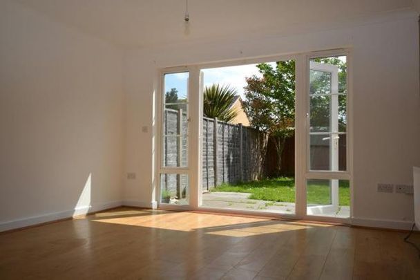 2 bed Semi-detached in Mermaid Close , Gravesend, DA11 9EF - Photo 1