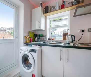 Studio to rent - Photo 3