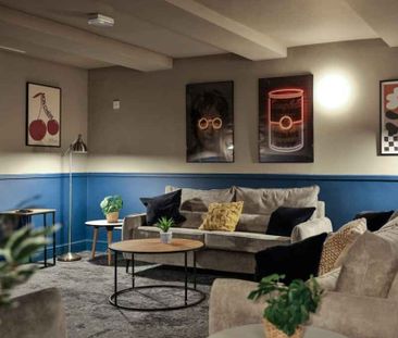 Bronze Studio - Photo 1