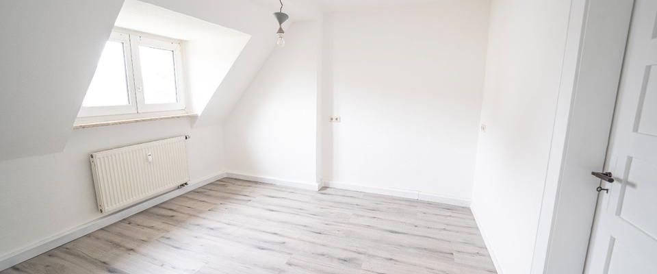 2-Zimmer-Wohnung mit kernsaniertem Bad - Foto 1