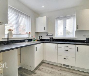 2 bedroom end of terrace house to rent - Photo 6