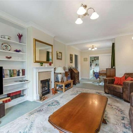 Headbourne Worthy House, Bedfield Lane, Headbourne Worthy, Winchester, SO23 - Photo 1