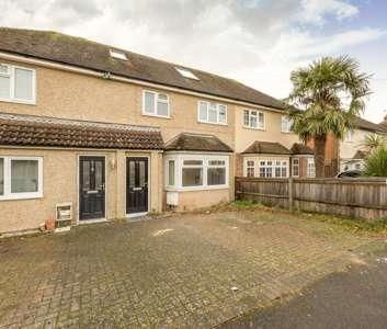1 bedroom in a house share to rent - Photo 2