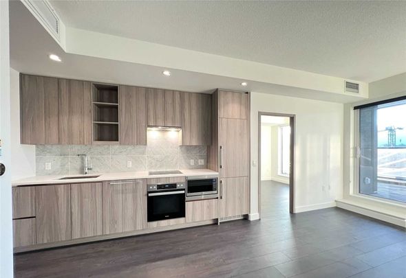 For Lease - 95 Mcmahon Drive Unit# 710, Toronto, Ontario - Photo 1