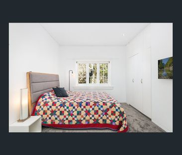 A Stylish Character Home of Convenience & Light - Photo 4