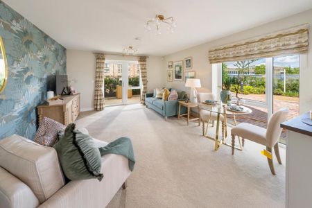 1 bedroom retirement property to rent - Photo 2