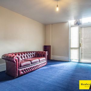 1 Bedroom Studio For Rent - Photo 2