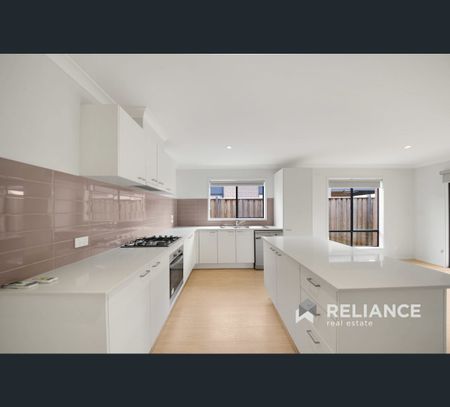 17 Stook Road, Truganina, Vic 3029 - Photo 5