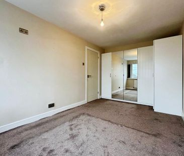 3 bedroom detached house to rent - Photo 3