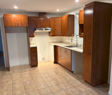 Logement 4 1/2 à Louer à St-Eustache - Photo 1