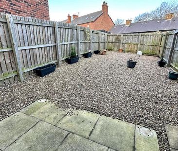 2 bedroom end of terrace house to rent - Photo 6