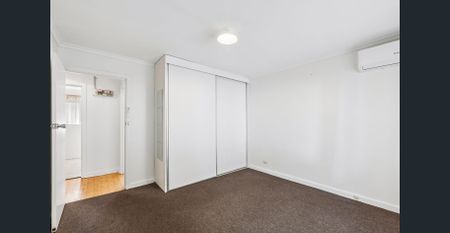 Comfortable Living in Glenelg East - Photo 3
