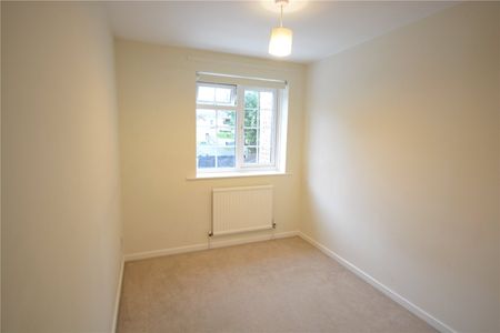 Aquila Close, Leatherhead, Surrey, KT22 8TY - Photo 5