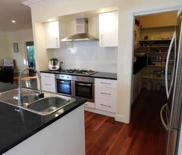 Beautiful family home - Photo 2