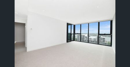 Stunning 2 Bed apt in Rhodes Central - with fridge & washer - Photo 5