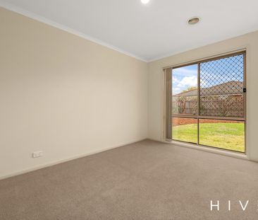 18 Clemenger Street, Nicholls ACT 2913 - House For Rent | Domain - Photo 3