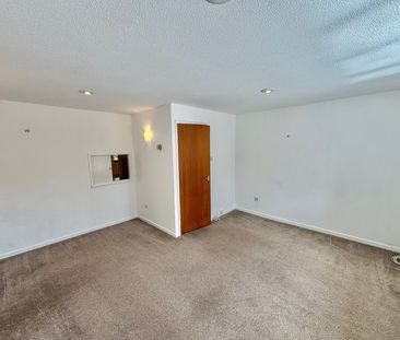 Wesley Close, Taunton, Somerset - Photo 1