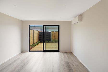 Central Hutt Living - 1 week free rent - Photo 2