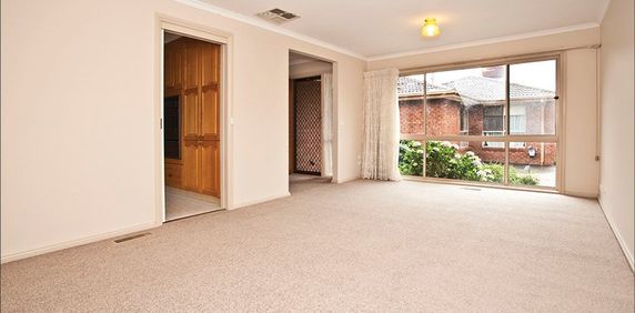 2/57 Watsons Road, Glen Waverley - Photo 2