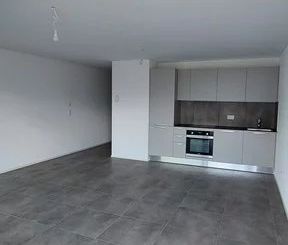 Appartement de 2.5 pièces au rez-de-chaussée - Photo 3