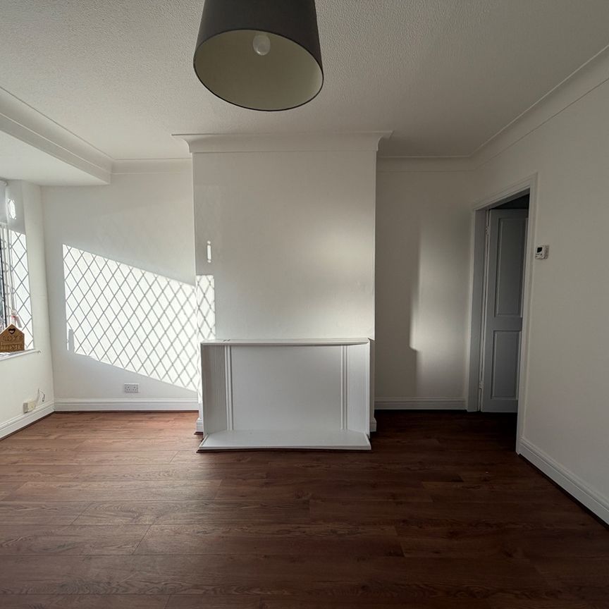 2 Bed Terraced House, Dalton Avenue, LS11 - Photo 1