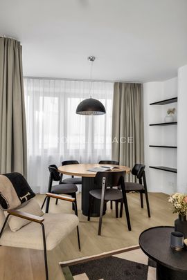 Stylowy i funkcjonalny apartament w centrum - Фото 1