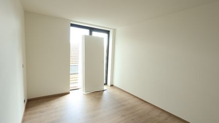 Nieuw twee slaapkamer appartement in het centrum van Roeselare-Beveren - Photo 3