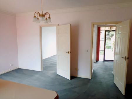 2 Bed, 1 Bath - Photo 3