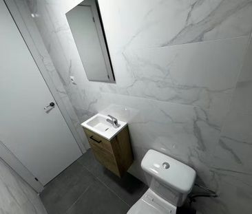 Calle de Oliva de Plasencia, Madrid, Community of Madrid 28044 - Photo 5