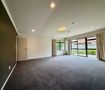 Sandhurst Drive - Photo 2