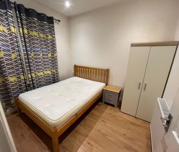 Room in a Shared House, Lymington Avenue, N22 - Photo 2