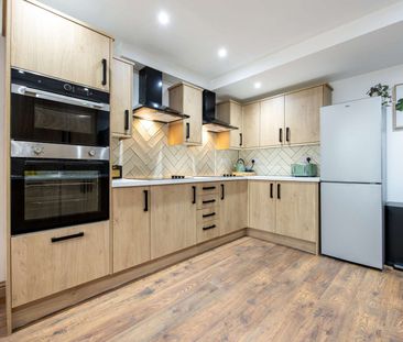 OX Living is proud to present this high-quality 7-bedroom co-living... - Photo 6