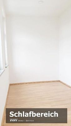 1,5 Zimmer mit Balkon, EBK mitten in der Stadt - Foto 1