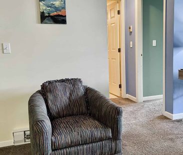 Colorful Condo on KLO - Photo 2