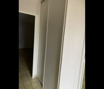 Location Maison 3 pièces 61 m² Villegouin - Photo 5