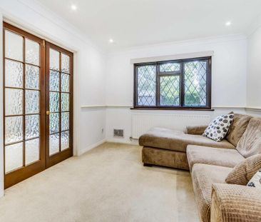 5 bedroom detached house to rent - Photo 1
