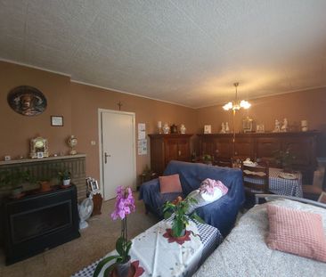 Halfopen gezinswoning in rustige wijk - Foto 1