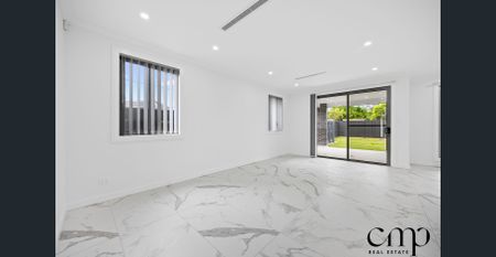 Step Into Luxury Living ! - Photo 2