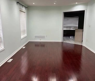 183 TOBA CRESCENT - Photo 3