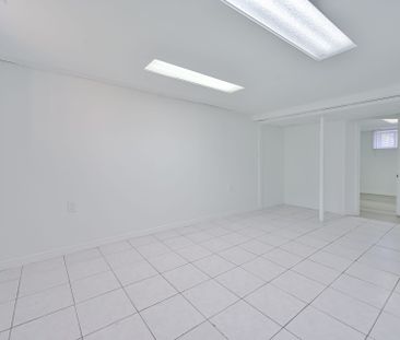 For Lease - 20 East Drive, Toronto, Ontario - Photo 6