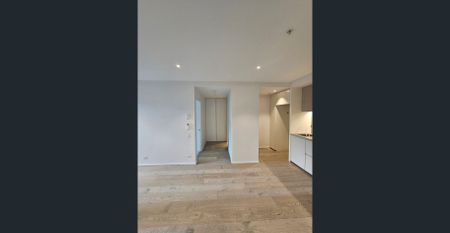 1 Bedroom Apartment Unfurnished on 883 Collins Street - Photo 2